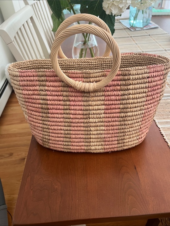 Tommy Bahama Handbags - Tommy Bahama Pink and Natural Woven Round-Handle Tote